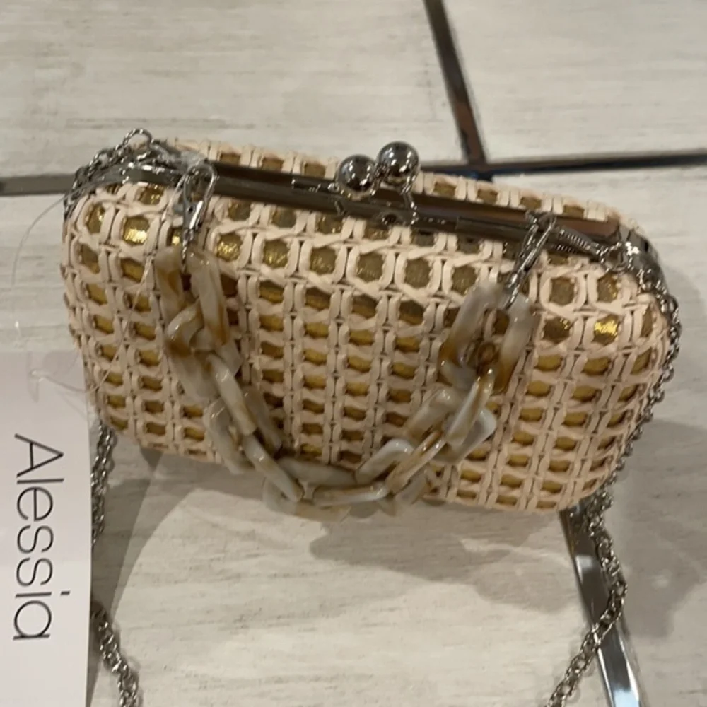NWT Alessia Natural Convertible Clutch Purse